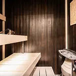 Stylish With Sauna In Old Town Apartman Tallinn
